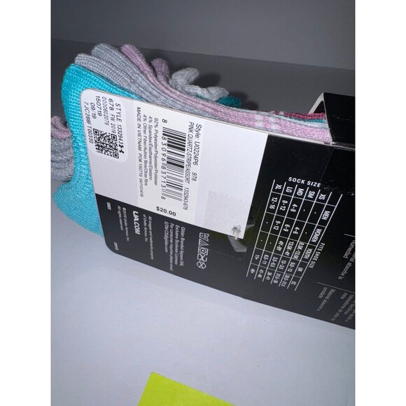 Women’s size 6-9 Under armor UA Essential socks pack of 6 pair - Picture 4 of 6